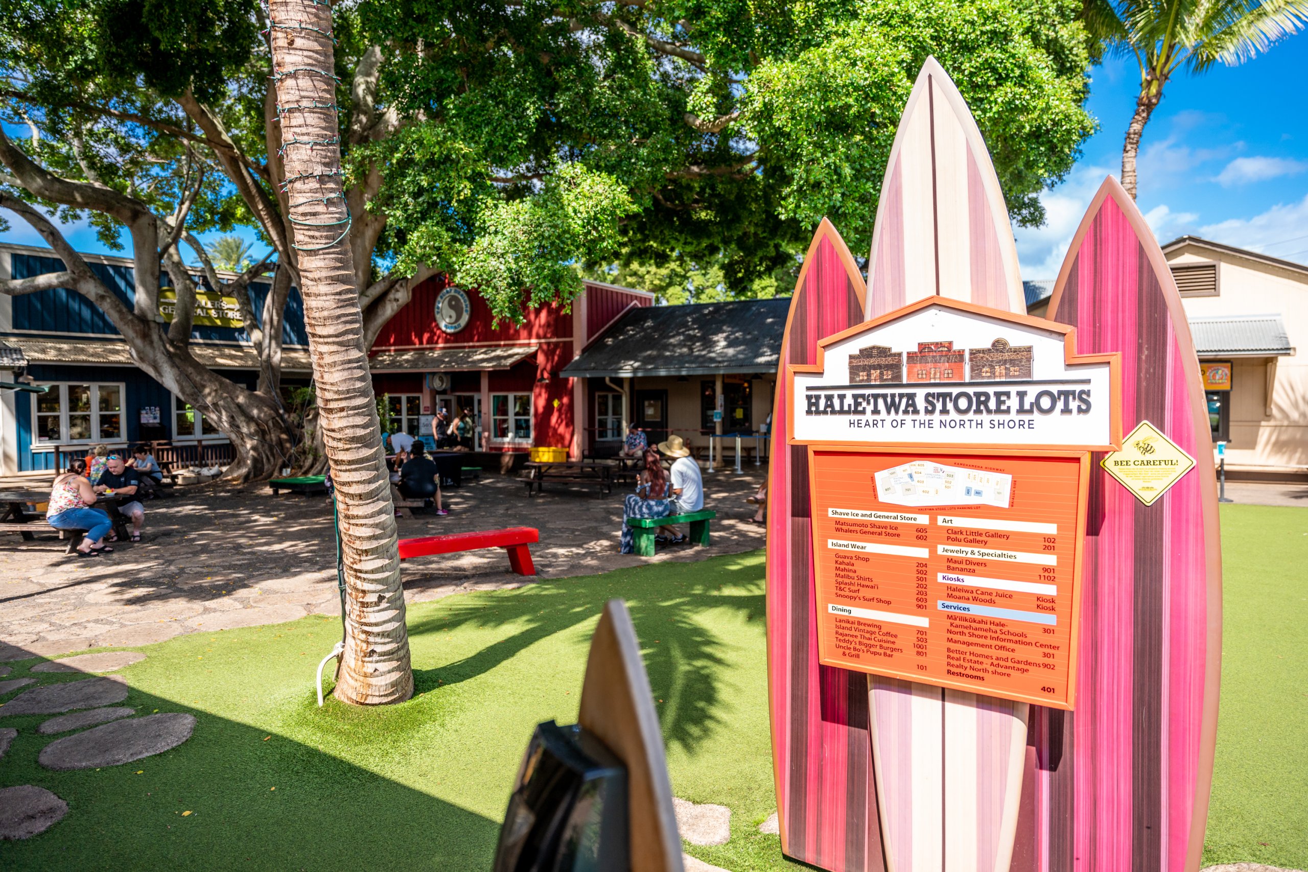 Haleiwa store lots
