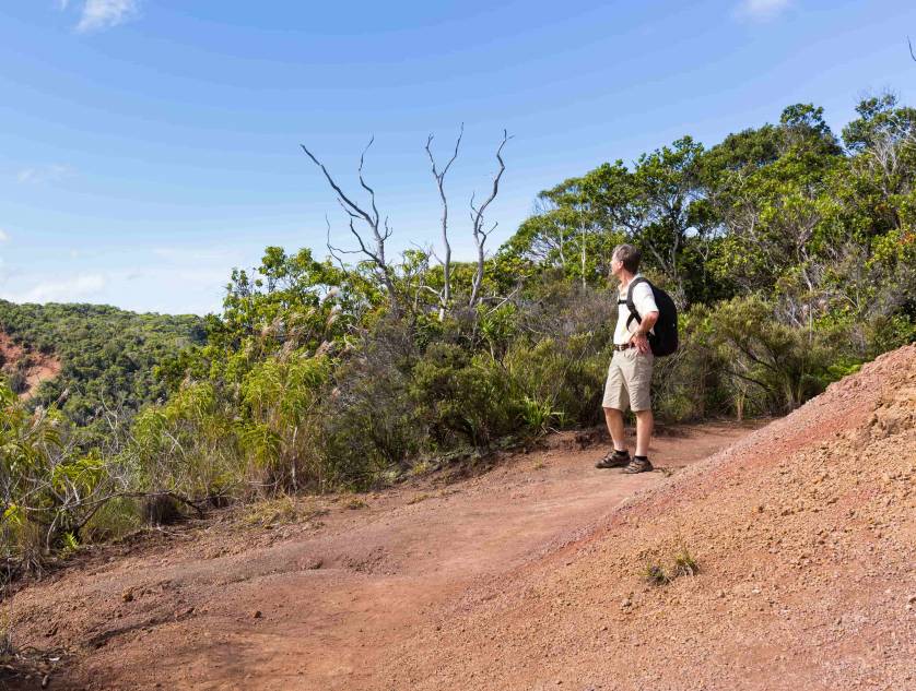 NOUNOU MOUNTAIN TRAIL sleeping giant