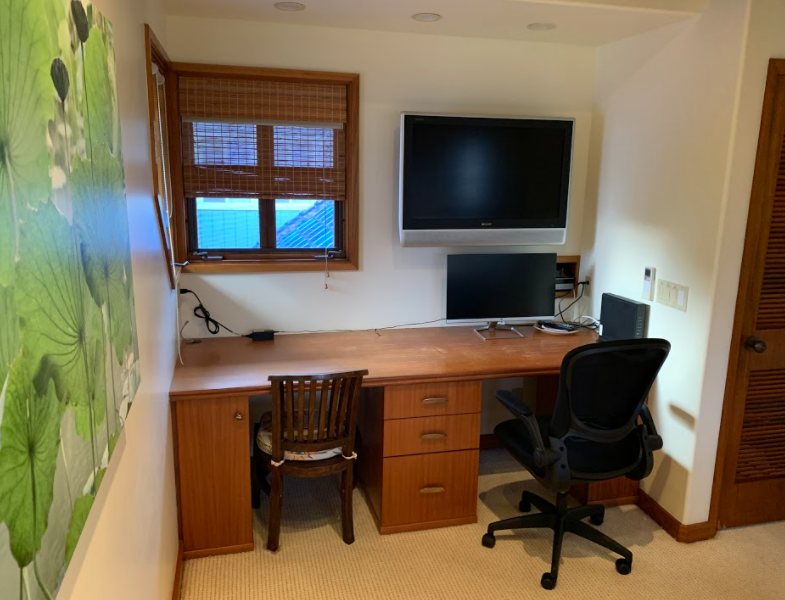 Oahu Vacation Rental Home Office 