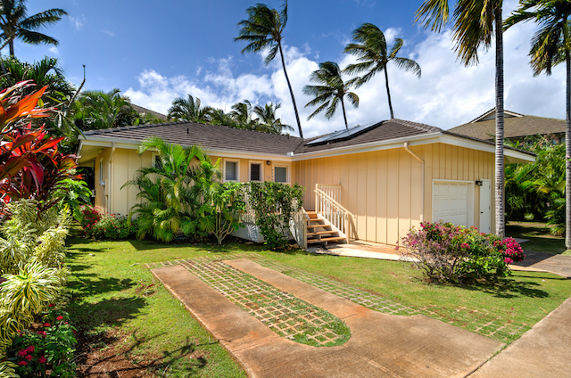 Front exterior of Sugar Mill Cottage