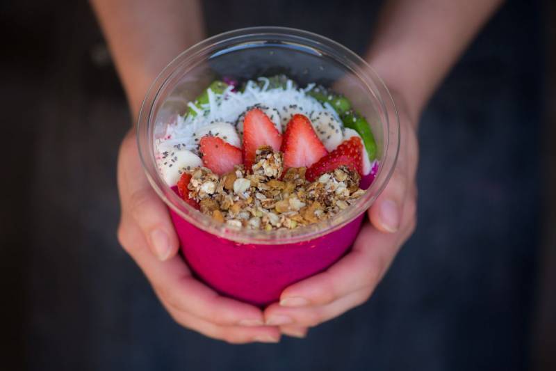 Açaí bowl with fresh fruit