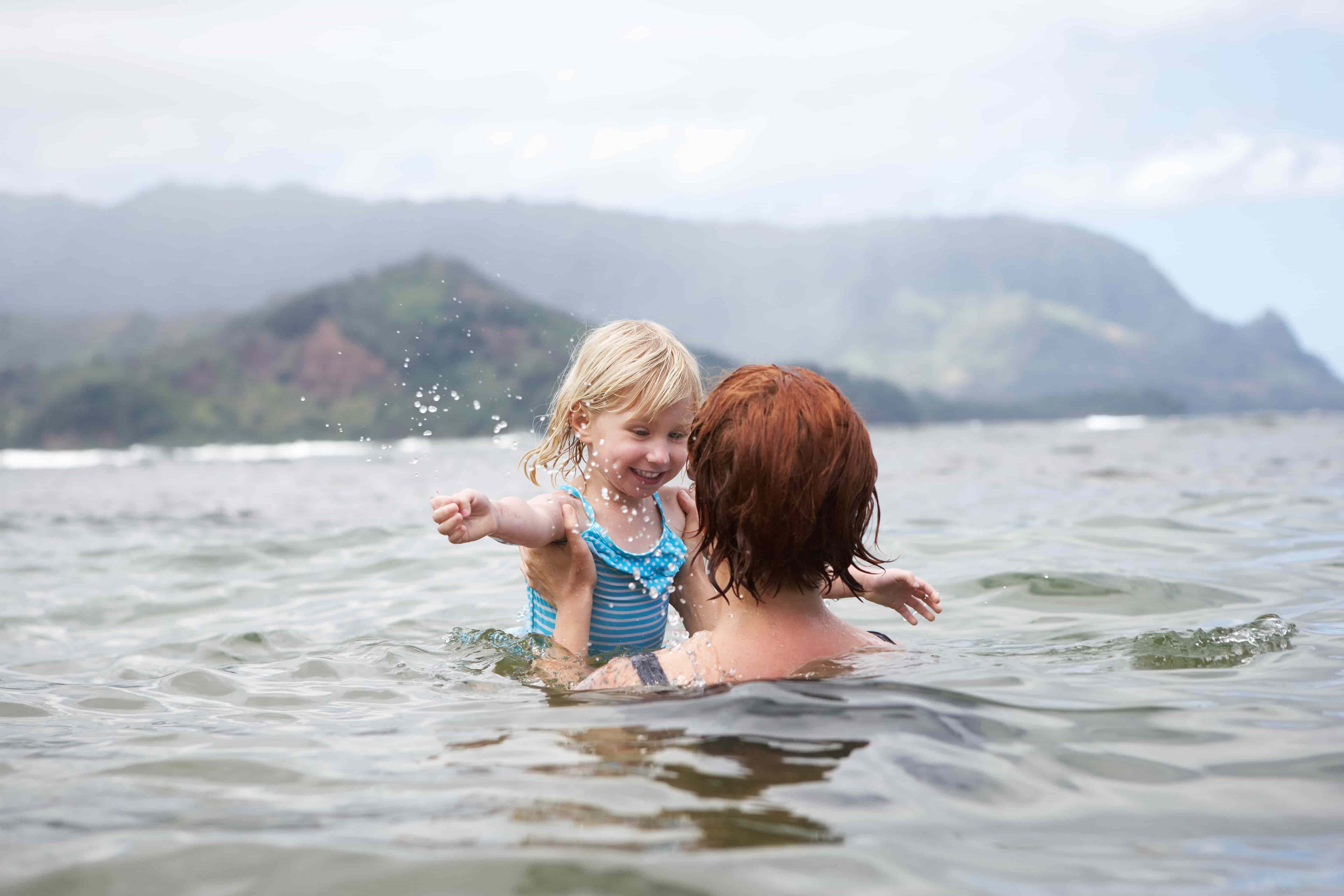 swimming in hawaii