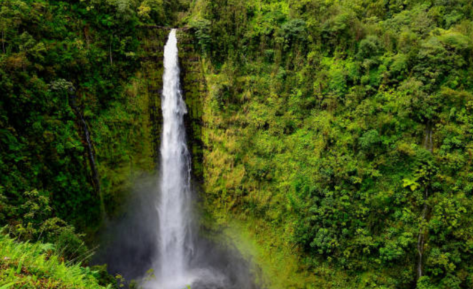 big island waterfall, rainbow falls, hilo hawaii