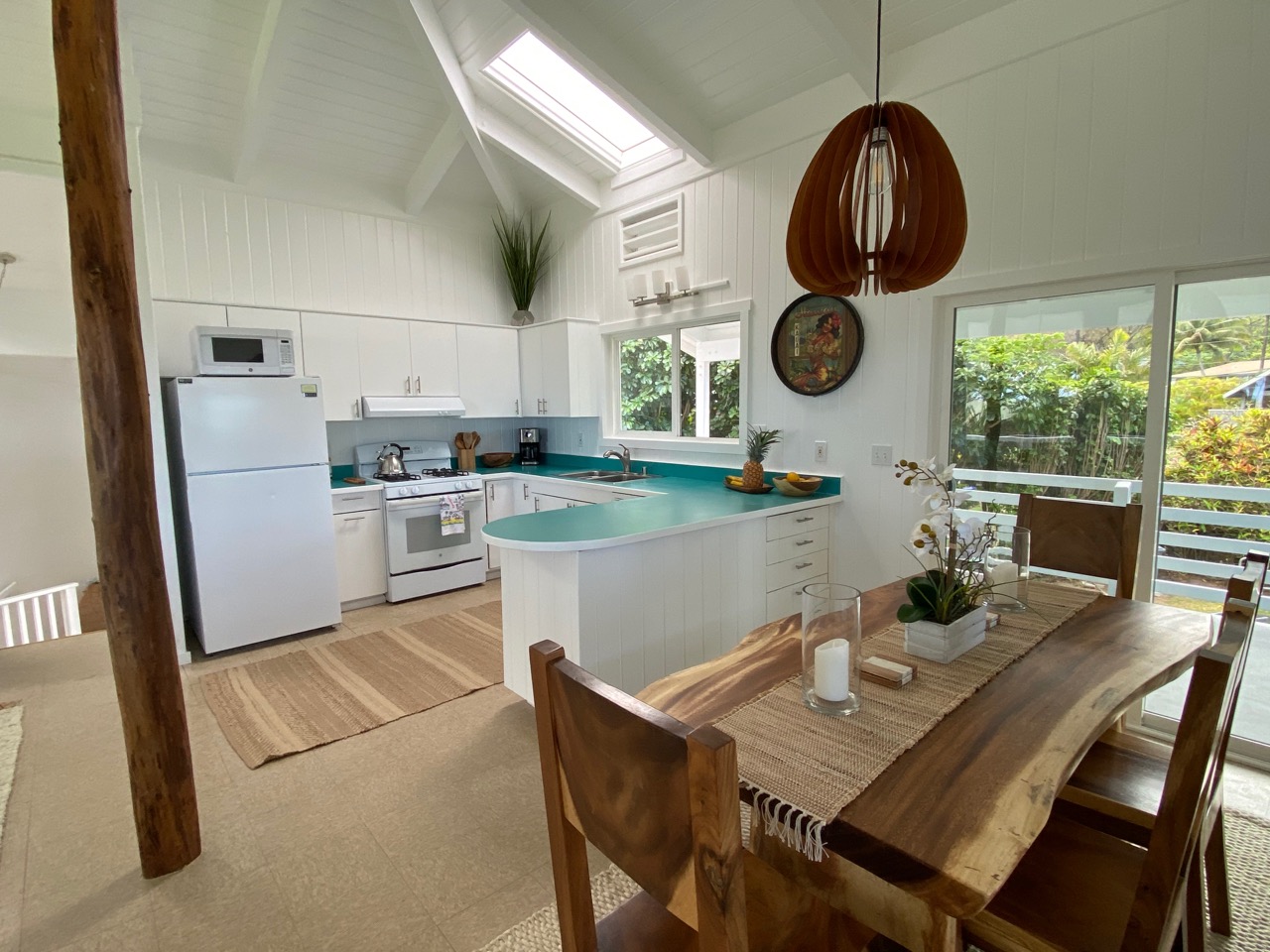 Kauai North Shore Oceanfront Mountain View Beach House Hawaii Life Vacations